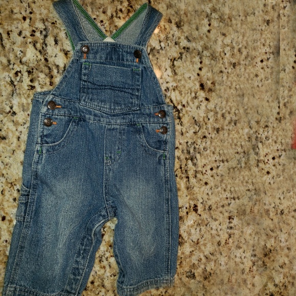 OshKosh B'gosh Other - ❤OSHKOSH denim overalls, 9m- For girls or boys!